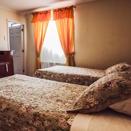 Hostal Joshiken Punta Arenas Exteriör bild