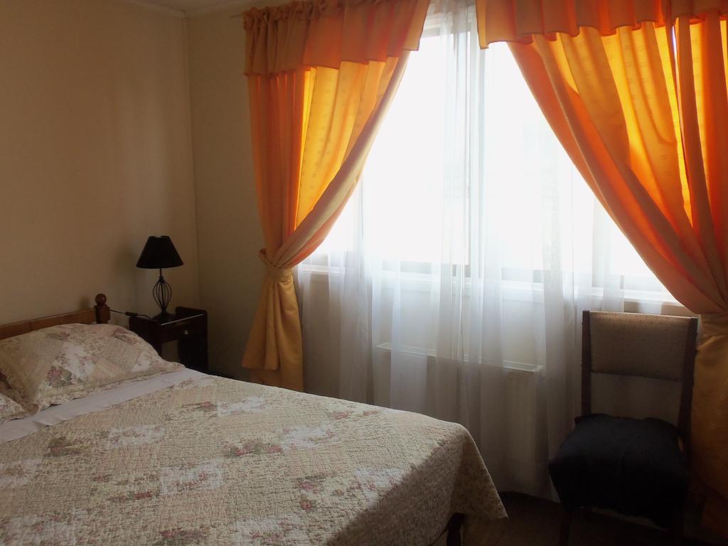 Hostal Joshiken Punta Arenas Exteriör bild